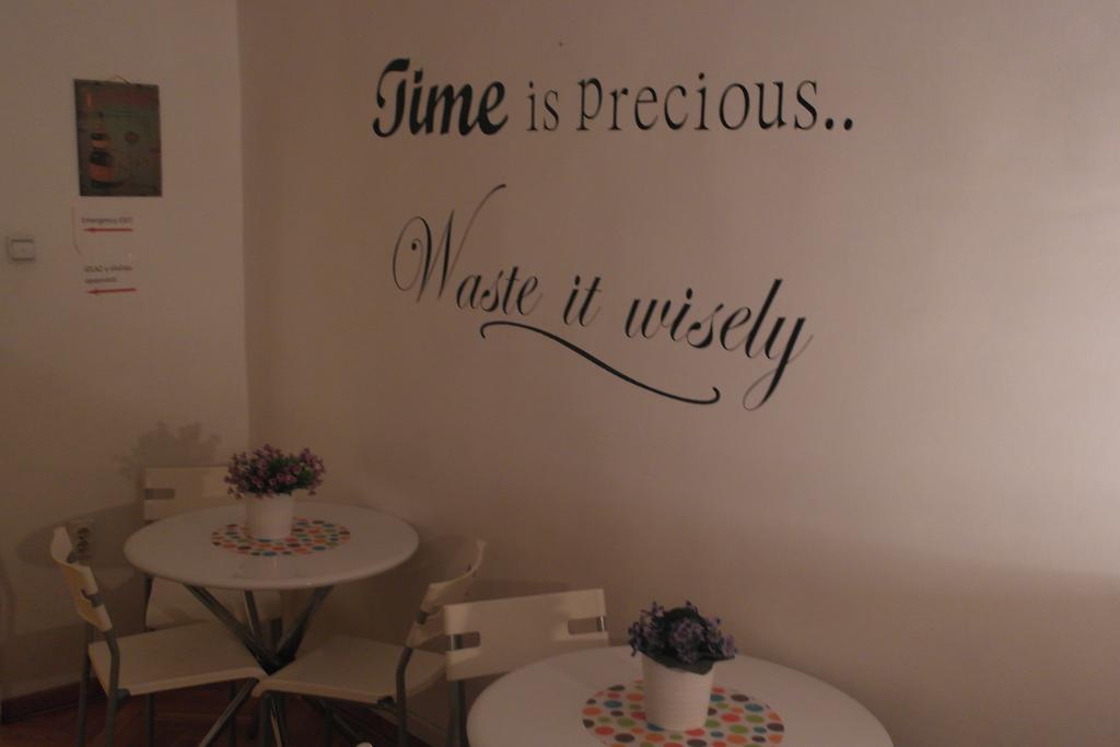 Time Hostel Beograd Eksteriør billede