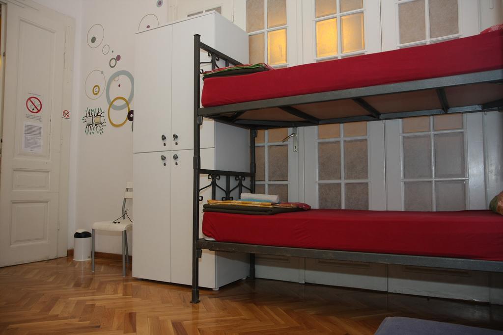 Time Hostel Beograd Værelse billede